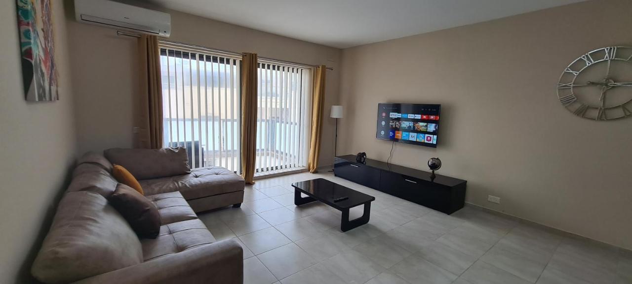 Large Apartment In Marsascala. Sleeps 6 Marsaskala Zewnętrze zdjęcie