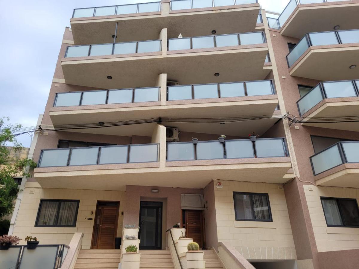 Large Apartment In Marsascala. Sleeps 6 Marsaskala Zewnętrze zdjęcie