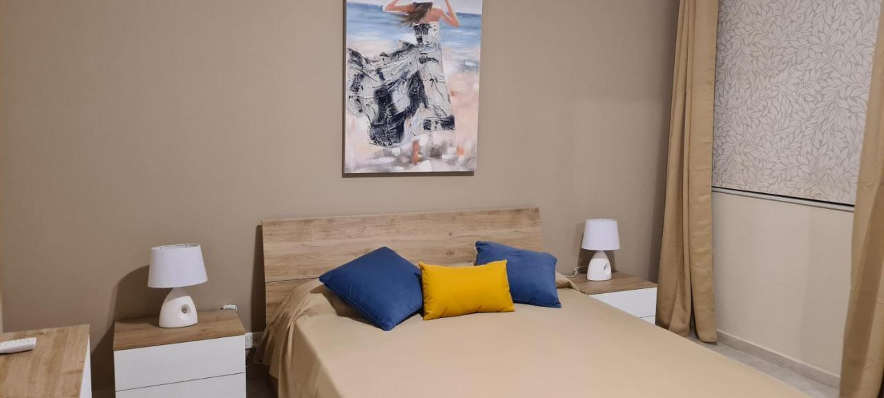 Large Apartment In Marsascala. Sleeps 6 Marsaskala Zewnętrze zdjęcie